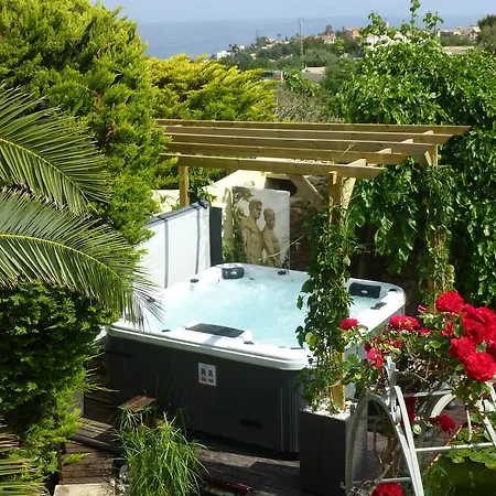 Casa La Diferencia Gay Men Only Guest house *
