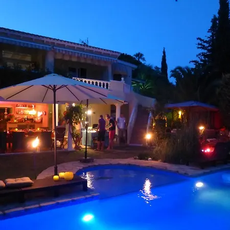 Casa La Diferencia Gay Men Only Guest house *